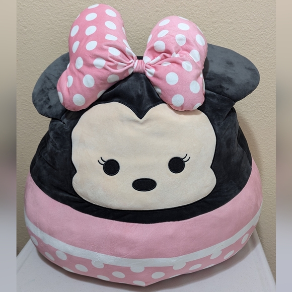 Jumbo Tsum Tsum Minnie Mouse Squishmallow - Picture 1 of 4